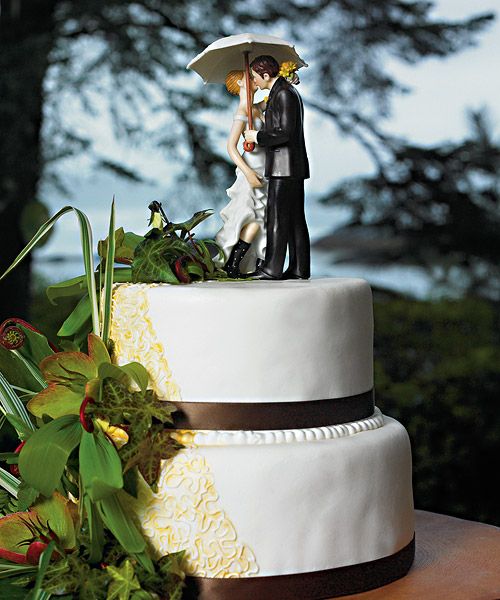 wedding cake rain